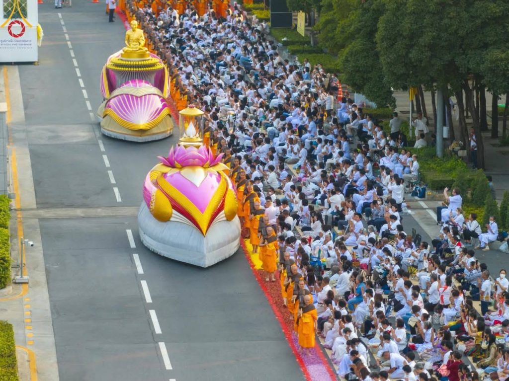 พระธรรมยาตรา 1,141 รูป เดินธรรมยาตราสู่อนุสรณ์สถานลำดับที่ 7 วัดพระธรรมกาย สถานที่ขยายวิชชาธรรมกาย