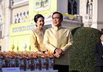 บิ๊กตู่ โพสต์ภาพทำบุญปีใหม่ ขอคนไทยมีสุขภาพแข็งแรง -ประสบแต่โชคดี