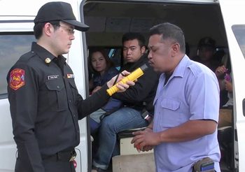 ขนส่งจัดรถเสริม ส่งประชาชนป้องกันตกค้าง
