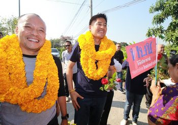 ปรีชาพล ลงพื้นที่นครปฐม ชวนคนเลือกพรรคไทยรักษาชาติ โค่นเผด็จการ