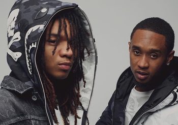 การคอลแลปส์ระหว่าง BAPE และ NEIGHBORHOOD ในคอลเลคชั่นใหม่ล่าสุด