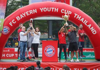 เยาวชนกว่า 600 ชีวิตแห่คัดสนามแรก เปิดฉาก FC Bayern Youth Cup Thailand 2019