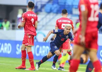 VIDEO : ซ้ายนี้เพื่อชาติ! ‘ชนาธิป’ ร้อนฉ่าซิวผู้เล่น แมนออฟเดอะแมตช์ (มีคลิป)