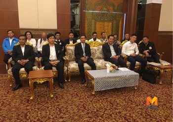 ดีเบต 4 หน.พรรคหาเสียงคนใต้ ชูนโยบายแก้ราคายางสวนปาล์ม ย้ำไม่ร่วมรัฐบาล คสช.