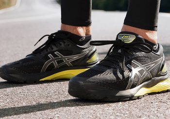 ASICS GEL-NIMBUS 21 รองเท้าวิ่งระยะไกล เพิ่มความสบายด้วยเทคโนโลยีที่ปรับปรุงใหม่