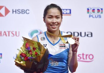 ประเดิม 2019 สวย! ‘น้องเมย์’ สอยตบขนไก่สเปนป้องกันแชมป์ มาเลเซีย มาสเตอร์ส
