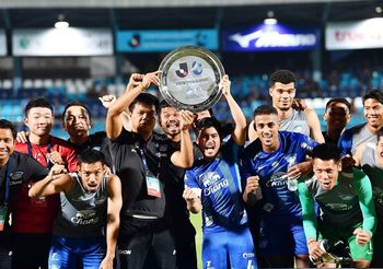 ฉลามชลเฉือนซานเฟรชเช ฮิโรชิมา 2-1 คว้าแชมป์เจลีก เอเชีย ชาลเลนจ์ 2019