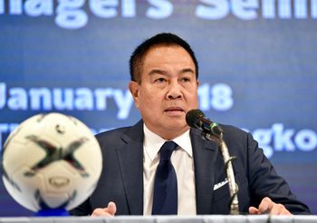 ข่มขู่เปาใช้ VAR โทษหนัก-ลีกรองมีบางคู่! ‘สมยศ’ แถลงประชุมสโมสรไทยลีก 1-4