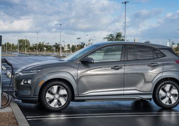 ประกาศราคา Hyundai Kona Electric รถยนต์ไฟฟ้า ที่ประเทศสหรัฐอเมริกา