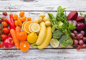 ประโยชน์ของผักผลไม้ 5 สี กินแล้วดี ช่วยป้องกันโรคมะเร็ง!
