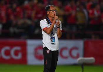 แพ้นัดแรกรอบ10ปี! โค้ชเบ๊ ‘จะเอาความเพอร์เฟกต์ในแมตช์แรกมันคงลำบาก’