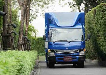 รถบรรทุกไฟฟ้า Fuso eCanter เขย่าวงการรถบรรทุกเพื่อการพาณิชย์ไทย