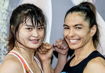 แสตมป์ ควงคู่ชก ท็อดด์ ร่วมงาน Open Workout ก่อนศึก ONE: CALL TO GREATNESS