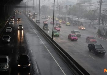 อุตุฯ เผยไทยตอนบนมีฝนฟ้าคะนอง ลมกระโชกแรงบางพื้นที่
