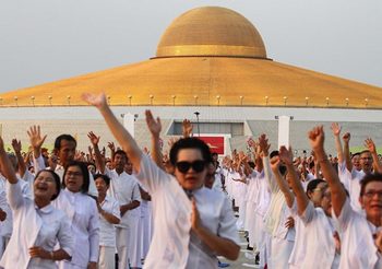 สู้คดียึดทรัพย์! ศิษย์วัดพระธรรมกาย เตรียมยื่นอนุโมทนาบัตร 3 ล้านใบ