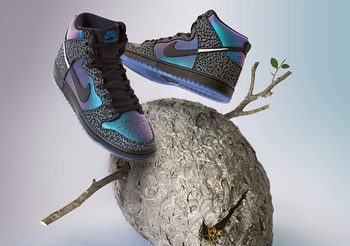 Nike SB Dunk High Black Hornet มาพร้อมของแถมสุดลิมิเต็ด