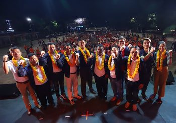 เลือกตั้ง62 : ‘อนาคตใหม่’ เปิดตัว ผู้สมัคร ส.ส.นครสวรรค์ ยิ่งใหญ่
