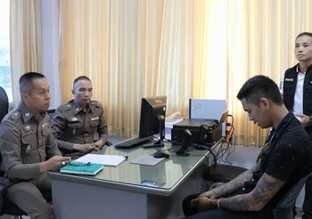 หนุ่ม 25 ปี เข้ามอบตัวแล้ว หลังเตะก้านคอคู่กรณีจนตาย ยันไม่ได้รุมทำร้าย