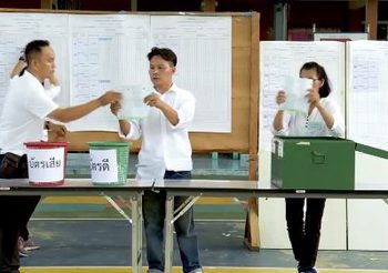 เลือกตั้ง62 : กกต. แจงปมคลิปขานบัตรเสียเป็นบัตรดี ยันแก้ไขแล้ว เตือนหยุดแชร์ต่อ ผิด พรบ.คอมฯ