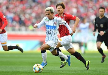 นกเค้าแมวออกทะเล! นาโงยา แกรมปัสถล่ม ซัปโปโร ขาดลอย 4-0