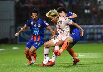 VAR จัดให้! ‘บอสโควิช’ ซัดจุดโทษท่าเรือเปิดรังเฉือน ราชบุรี 1-0