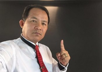 ‘ศรีสุวรรณ’ จ่อร้อง กกต. เอาผิด ‘ธนาธร’ อ้างนักการเมืองคนแรกโอนหุ้นให้  Blind trust ดูแล