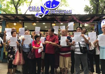‘ศรีสุวรรณ’ ตั้งโต๊ะชวนประชาชน เข้าลงชื่อถอดถอน 7 กกต.