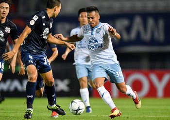 ไร้สกอร์! ช้างศึกยุทธหัตถีเปิดรังยันเจ๊าบุรีรัมย์ 0-0 ศึกฟรายเดย์ไนท์ไทยลีก