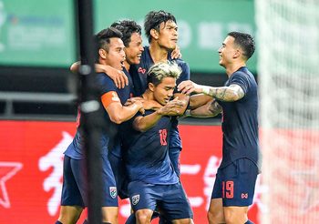 ผลบอล : ช้างศึกเฮ! ชนาธิป ซัดชัยพา ทีมชาติไทย บุกเชือดเจ้าภาพ 1-0 ลิ่วชิงฯ ไชน่า คัพ