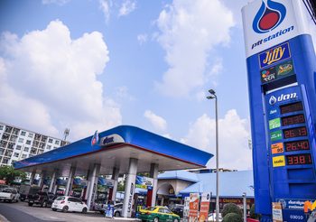 ปตท.-บางจาก ประกาศลดราคาน้ำมันเฉพาะดีเซล 40 สตางค์ต่อลิตร