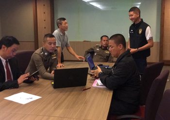 ตำรวจ บก.ปอท.รุดสอบปากคำ 2 กกต. ถูกข่าวปลอมโจมตีหาว่าโดนปลด