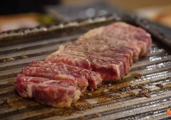 ตะลุยบุฟเฟ่ต์เนื้อ ที่ Munich BBQ & Beer Warehouse