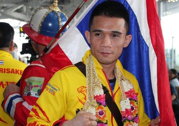 ฟิตเกินร้อย! ‘เจ้าแหลม’ สุดมั่นขอชนะน็อก เอสตราดา ป้องกันแชมป์ WBC