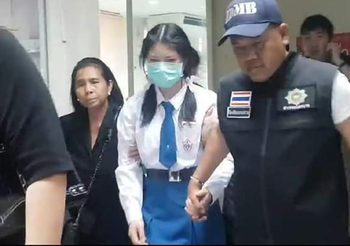 ครอบครัวเหยื่อเสี่ยเบนซ์เมาแล้วขับ เข้ารับศพเพื่อนำไปประกอบพิธีทางศาสนา