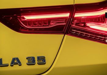 Mercedes-AMG CLA 35 ปล่อยทีเซอร์แรก เปิดตัวปลายปีนี้ที่อเมริกา