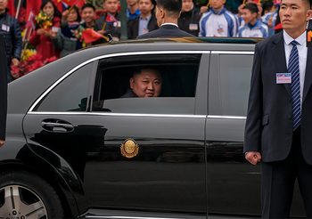 Daimler ปัดไม่ทราบที่มาของ Mercedes ลีมูซีน ประจำแหน่งของ คิม จอง อึน