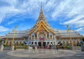 One day trip ไหว้พระเสริมสิริมงคล 3 วัดกับ 2 ร้านชื่อดังประจำเมืองแปดริ้ว