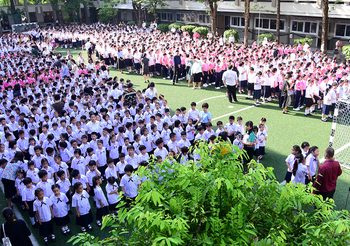 โพลล์เผย ผู้ปกครองเครียดเรื่องเงินช่วงเปิดเทอม อยากให้เพิ่มเงินช่วยเหลือค่าชุด-อุปกรณ์