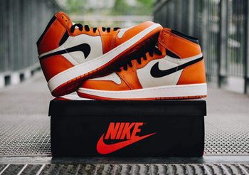 ยิ่งกว่าถูกหวย! Nike AIR JORDAN 1 โลโก้กลับหัวถูกตั้งราคาขายไว้ที่ 5 ล้าน!