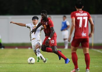 ‘ทศพร’ ได้แมนออฟเดอะแมตช์! ช้างขาวตกมันขยี้ สิงห์ เชียงราย 3-1