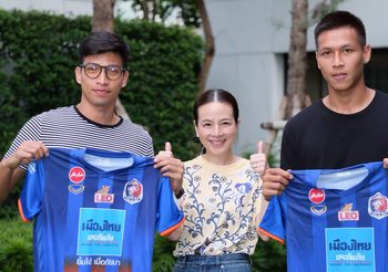 OFFICIAL : มาดามแป้งคว้า ‘ธนบูรณ์-ปิยะชนก’ ล่าแชมป์ไทยลีก