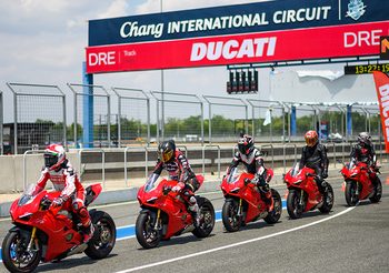 Ducati จัดกิจกรรม DRE TRACK DAYS 2019 ตอบโจทย์ไบค์เกอร์รักความเร็ว