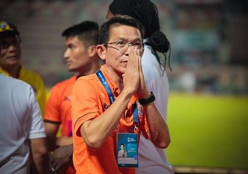 ไม่จ่ายตกชั้น! ฟีฟ่าจี้ ศรีสะเกษ เคลียร์เงินแข้งเกาหลีใต้ภายใน 5 วัน