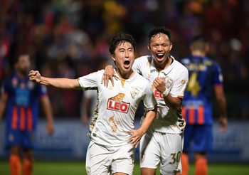 ได้โต้เป็นตุง! สิงห์ เชียงรายทีเด็ดบุกทำ ‘เจ้าท่า’ เข็ดอีกนาน 4-1