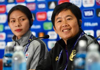 สภาพจิตใจพร้อม! โค้ชหนึ่ง ‘แม้มันจะยาก แต่ก็ถือเป็นสิ่งที่ท้าทาย’ ศึก ฟุตบอลโลกหญิง 2019