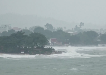 กรมอุตุฯ ออกประกาศ ฉบับที่ 4 เตือนฝนตกหนัก และคลื่นลมแรง