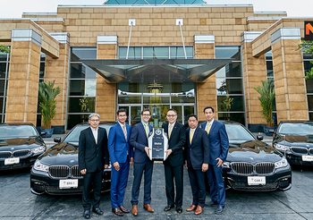 BMW Thailand ส่งมอบ BMW Plug-In Hybrid Series 5 และ Series 7 ให้ กต.