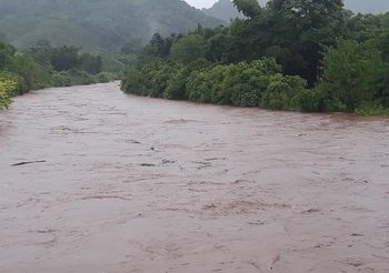 น่าน ฝนหนัก ทำน้ำป่าไหลหลาก-ดินสไลด์ โชคดีไร้คนเจ็บเสียชีวิต