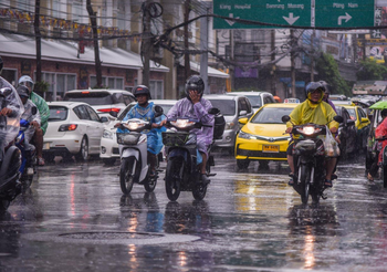 อุตุฯ ประกาศเตือนฝนตกหนักถึงหนักมาก บริเวณภาคใต้ ภาคตะวันออก