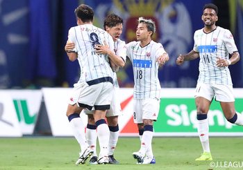 ท็อปฟอร์มแมน! ชนาธิป ยิง 2 จ่าย 2 ซัปโปโรถล่ม ชิมิสุ เอสพัลส์ 8-0 (มีคลิป)